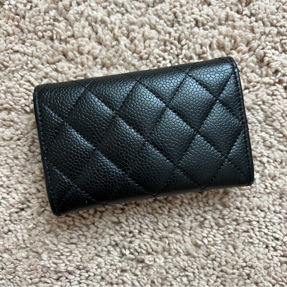 Chanel Wallet - Picture 5 of 9